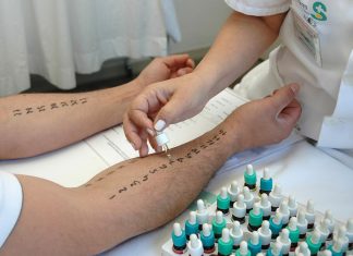 Какие анализы необходимо сдавать регулярно: где это сделать дешевле