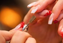 Какая продукция понадобится для гелевого наращивания ногтей: рекомендации