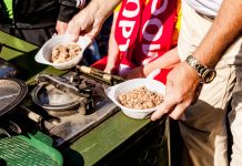 Горячее питание при проведении мероприятий на открытом воздухе: что лучше, национальная кухня или специальная компания?