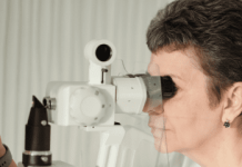 Помощь окулиста: как сохранить зрение