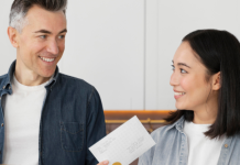 Доставка документов за границу: как это работает?