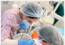 У ребенка пахнет изо рта: как правильно вылечить зубки