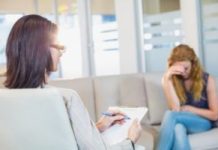 Какую помощь в ходе реабилитации получают наркоманы и алкоголики, даже без обращения в профильную клинику: подробности