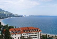 Абхазия: Отдых для тела и души на лучших курортах Черноморского побережья