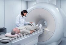 Чем отличается диагностика при помощи МРТ от других исследований: какие ее варианты доступны в Москве