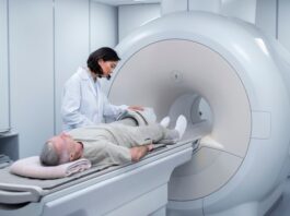 Чем отличается диагностика при помощи МРТ от других исследований: какие ее варианты доступны в Москве
