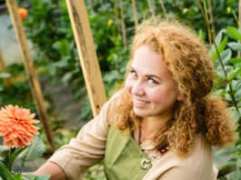 Где купить недорого живые цветы: советы