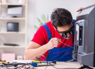 Ремонт Смарт ТВ и обычных телевизоров в Алматы с бесплатной диагностикой