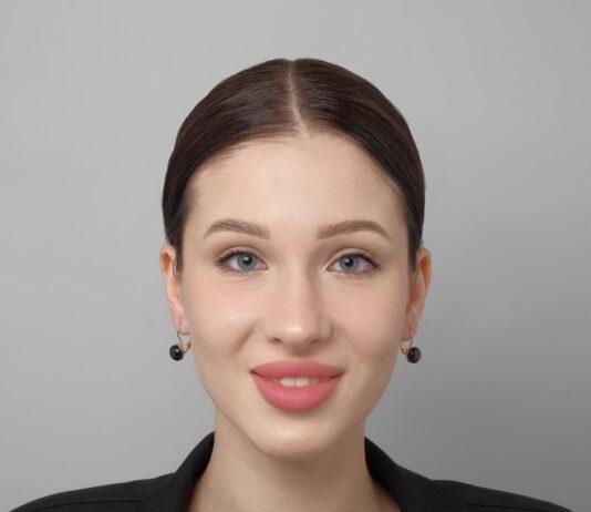 Серьги бижутерия: стиль и красота в одном