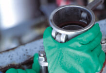 Выбор лабораторных перчаток: особенности и плюсы