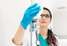 Вызов нарколога на дом: плюсы