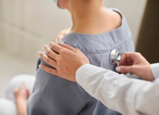 Прием врача невролога в клинике «Медгород»