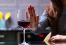 Путь к избавлению от алкоголизма: как помочь себе и любимым