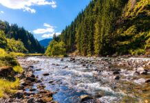 Лучшие маршруты для хайкинга в России: путеводитель по величественным тропам