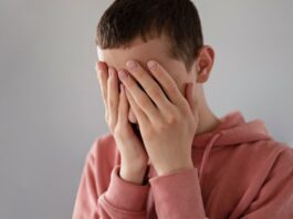 Наркомания: какую роль в лечении играет семья