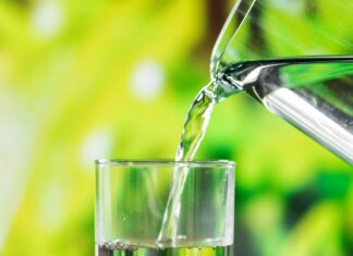 Лечебная минеральная вода из Чехии и Сербии: состав, полезные свойства и рекомендации по правильному применению