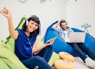 Как развлечь себя в интернете