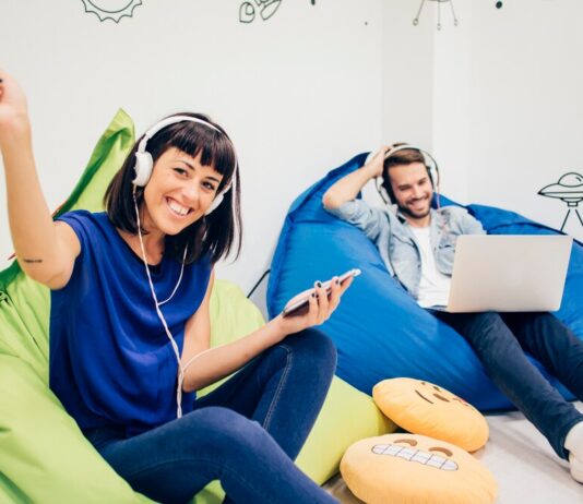 Как развлечь себя в интернете