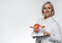 Услуги гинеколога и консультация хирурга: как правильно выбрать специалистов для женского здоровья