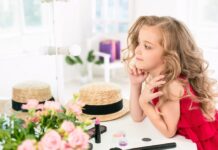 Безопасная красота: как выбрать детскую декоративную косметику