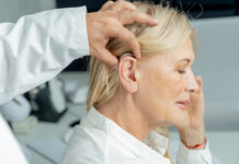 Как правильно выбрать слуховой аппарат: советы экспертов