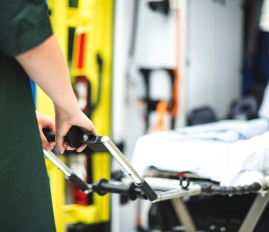 Как работает реанимобиль при перевозке тяжело больных