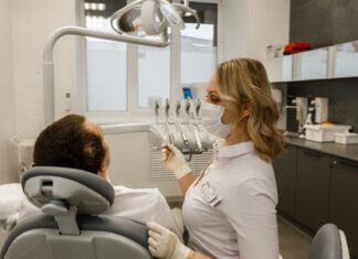 Реставрация зубов в Череповце: современные методы и технологии