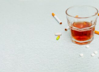 Стоит ли начинать лечить алкоголизм: когда может понадобиться кодирование