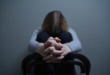 Лечение психических расстройств в Екатеринбурге: плюсы частных клиник